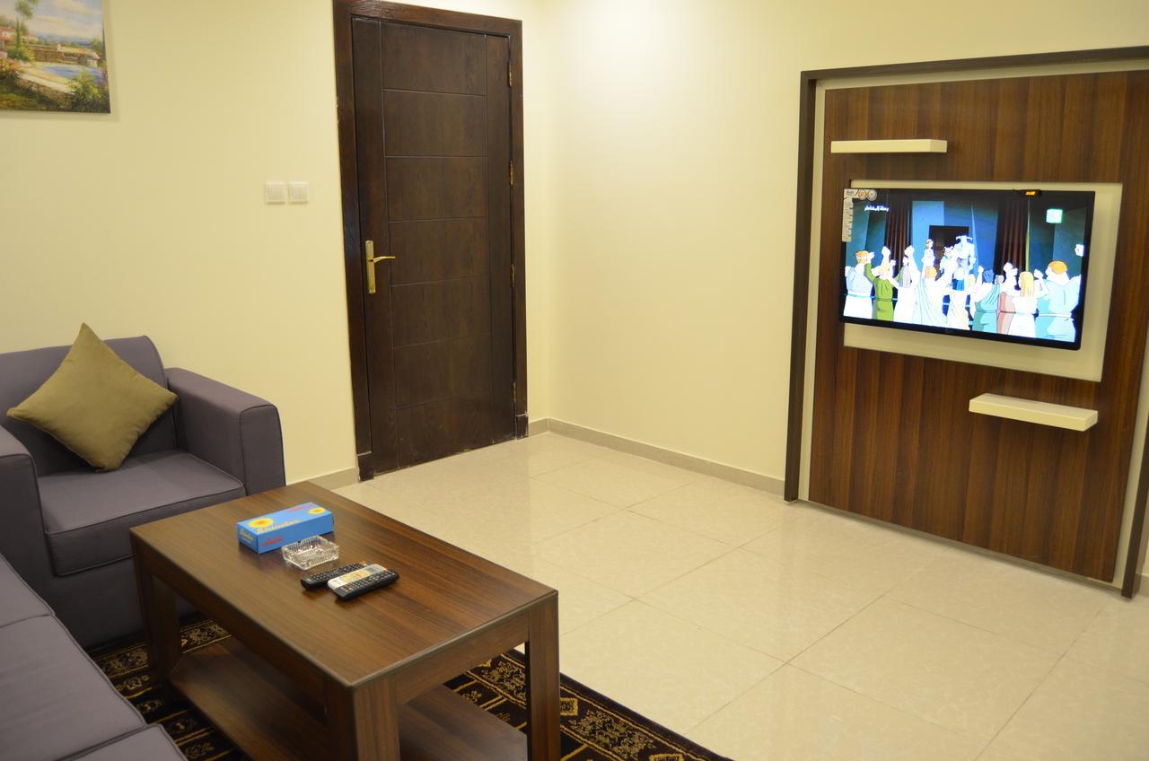 Lina Park 4 Aparthotel Ал Хубар Екстериор снимка