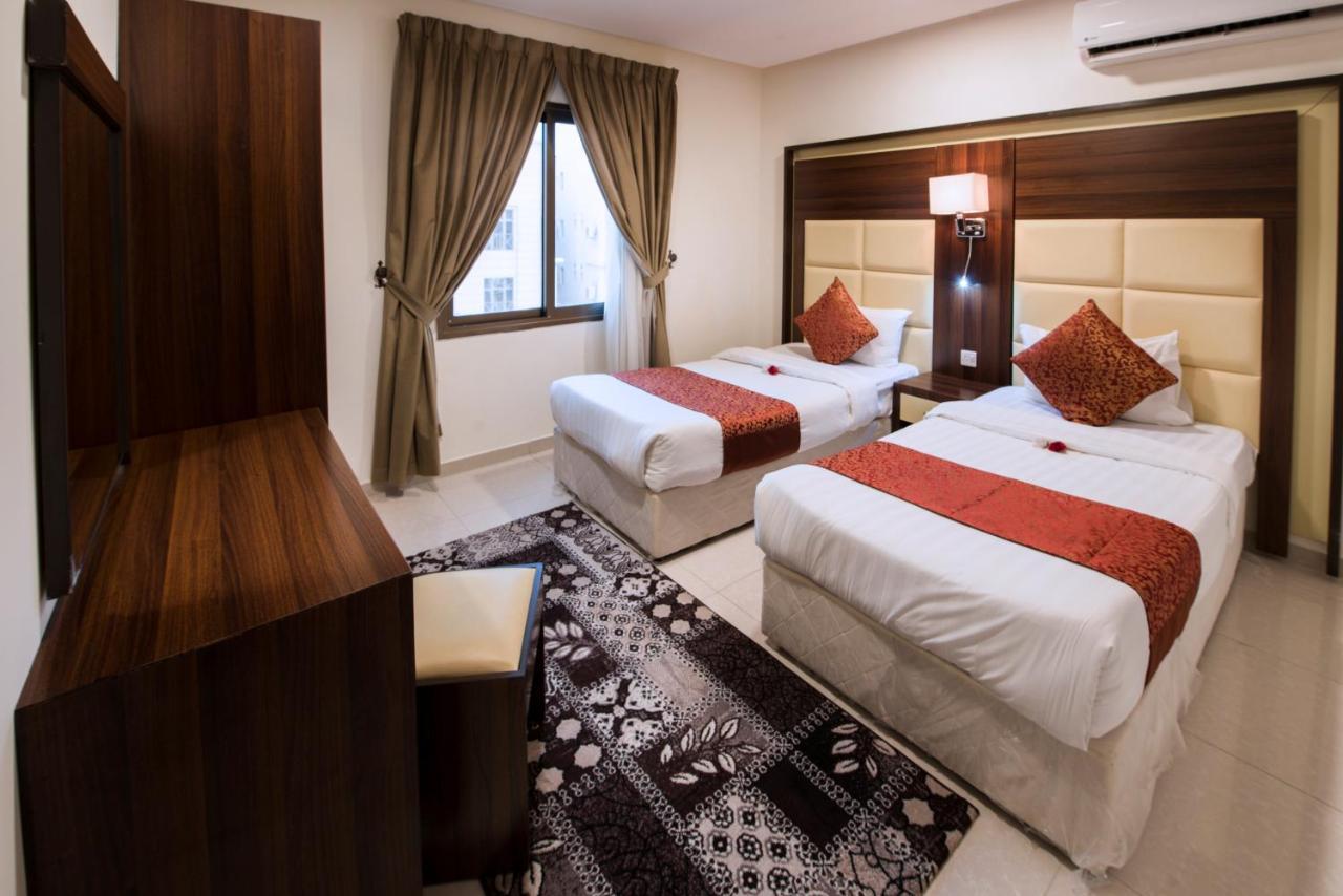 Lina Park 4 Aparthotel Ал Хубар Екстериор снимка